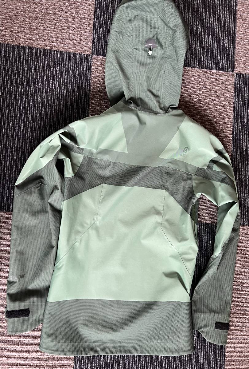 THE NORTH FACE　(ザ・ノース・フェイス)　サミットシリーズ　　NP51565 L5 JACKET GORE-TEX 　カラー：グリーン　サイズ：S_画像2