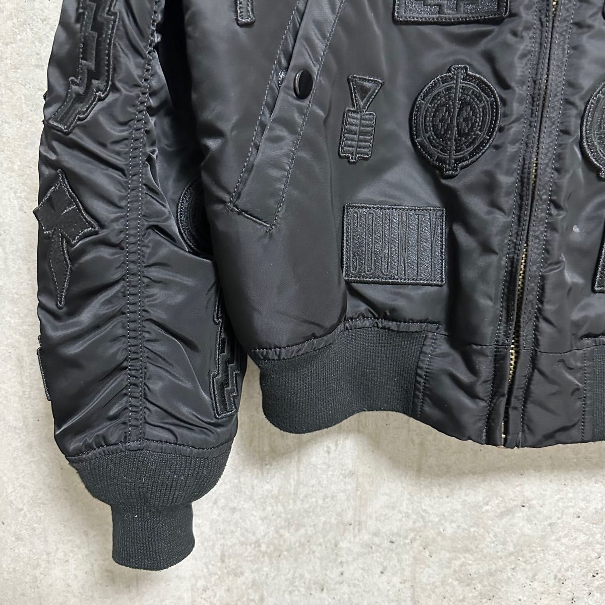 超歓迎超歓迎マルセロ MARCELO BURLON MA-1 ブルゾン アウター