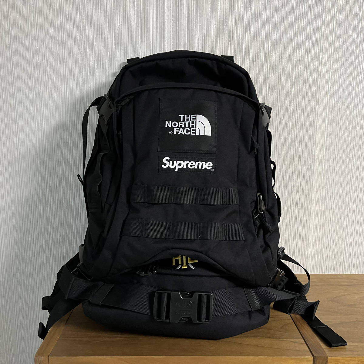 ブランド Supreme - supreme BackPack 20SS シュプリーム バックパック