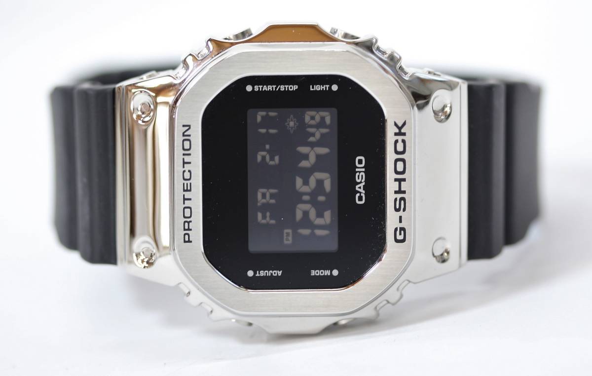 Y5584#◆未使用品◆CASIO カシオ G-SHOCK 5600シリーズ GM-5600-1JF_画像4