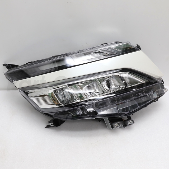 ヴォクシー ZS 煌 VOXY 80 ZRR80G ZRR85G ZWR80G 後期 右ヘッドライト