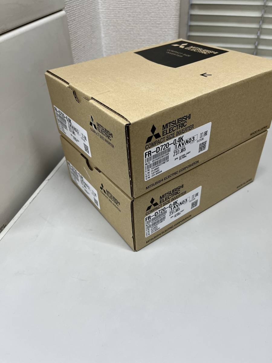 ギフト新品未開封 三菱電機インバーター FR-E720-0.75K 2台