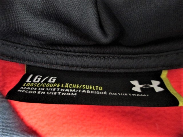 *UNDER ARMOUR Under Armor fleece switch . Parker side Zip attaching / men's /L* new work model 