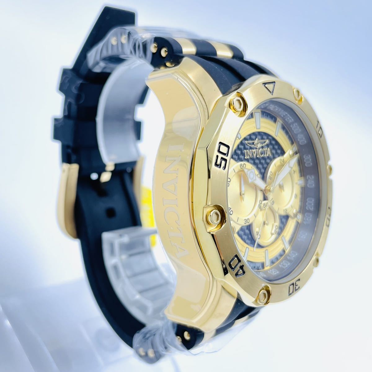 海外限定/新品未使用 Invicta メンズ 腕時計 プロ ダイバー クォーツ クロノグラフ グレー ゴールド ダイヤル 定価16万円 圧倒的 重厚感