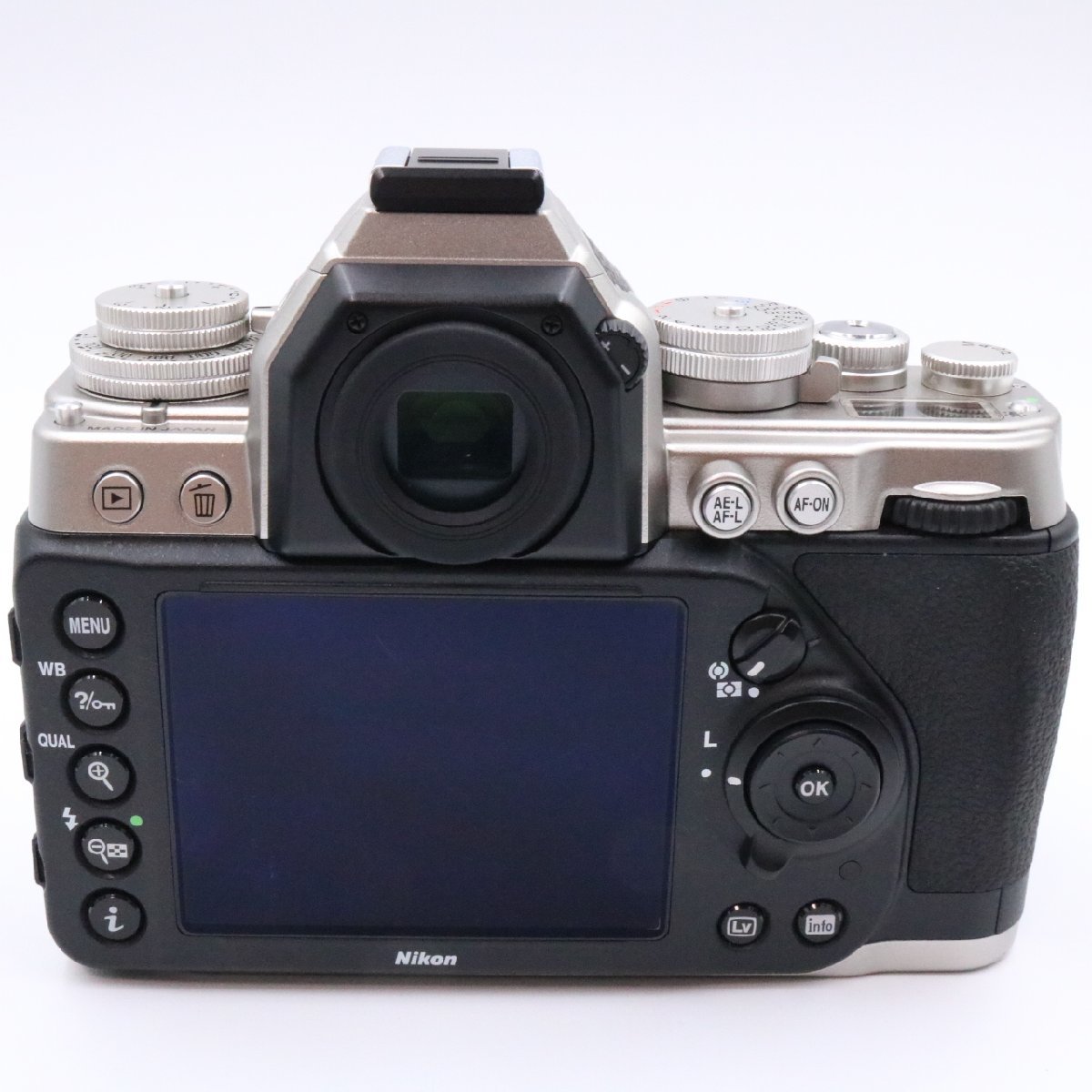 □新品級□ Nikon ニコン デジタル一眼レフカメラ Df シルバー □新品級□ Nikon ニコン デジタル一眼レフカメラ Df シルバー