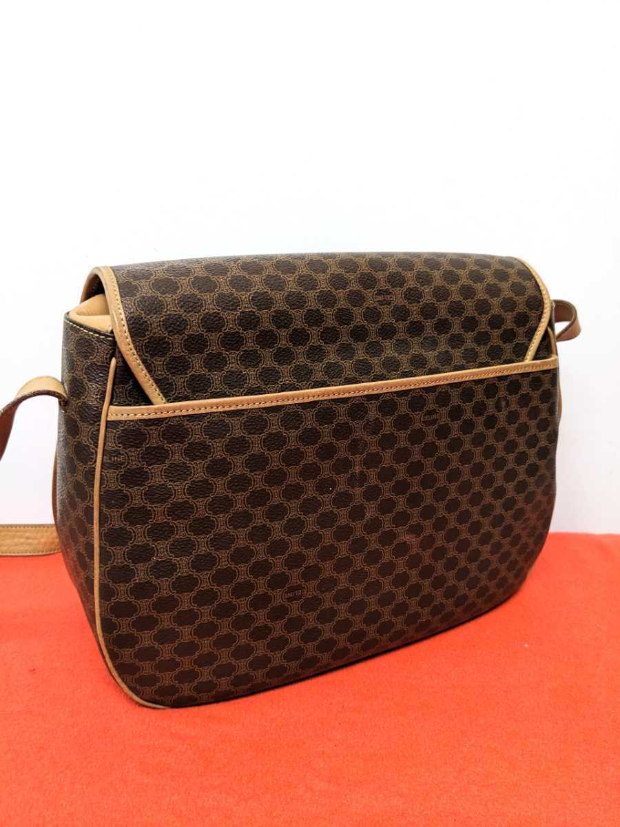 美品 極希少 Celine セリーヌ マカダム柄ショルダーバッグ 廃盤 美品 極希少 Celine セリーヌ マカダム柄ショルダーバッグ 廃盤
