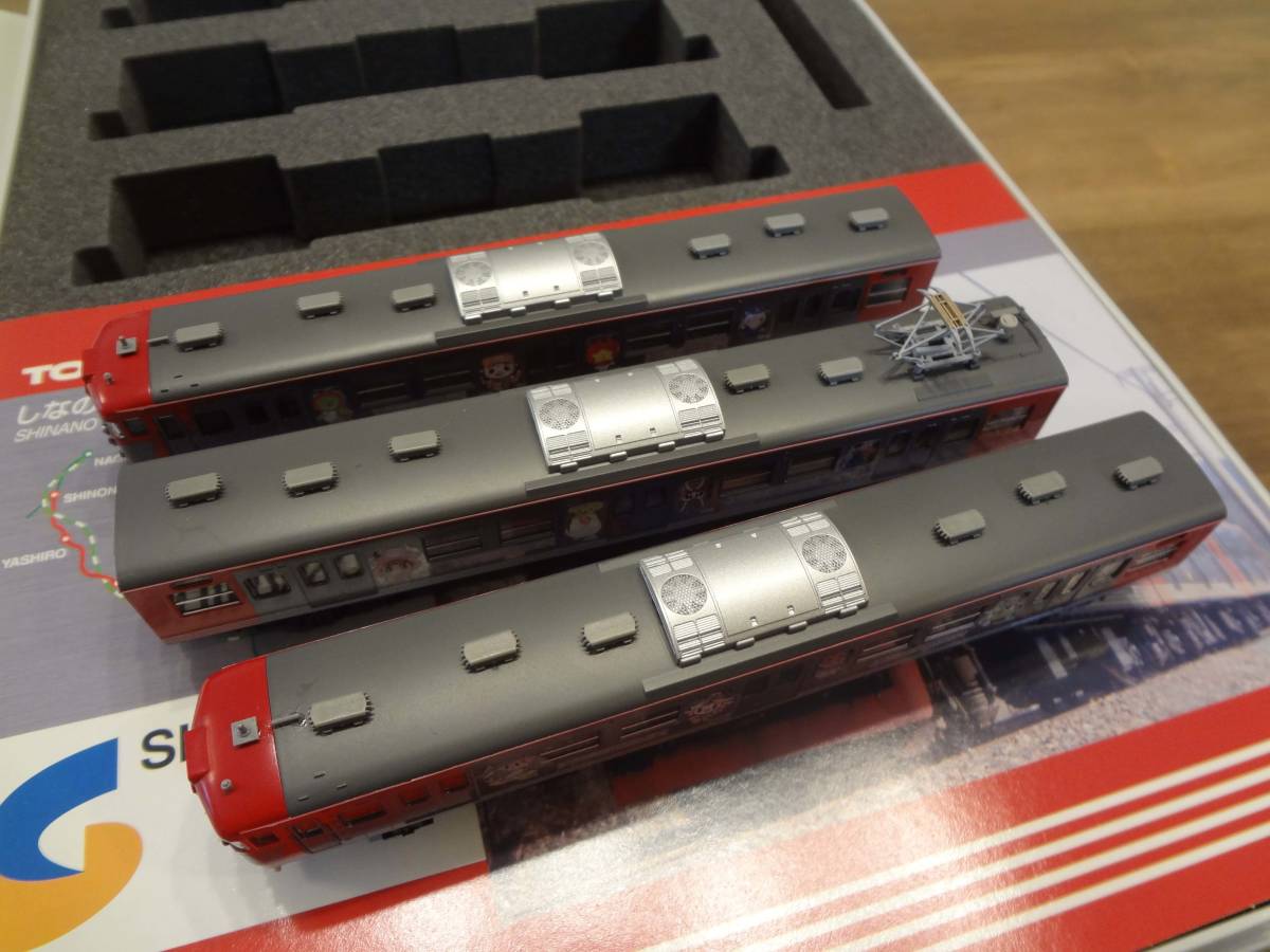 しなの鉄道 115系 「沿線キャラクター大集合」ラッピング列車 3両編成