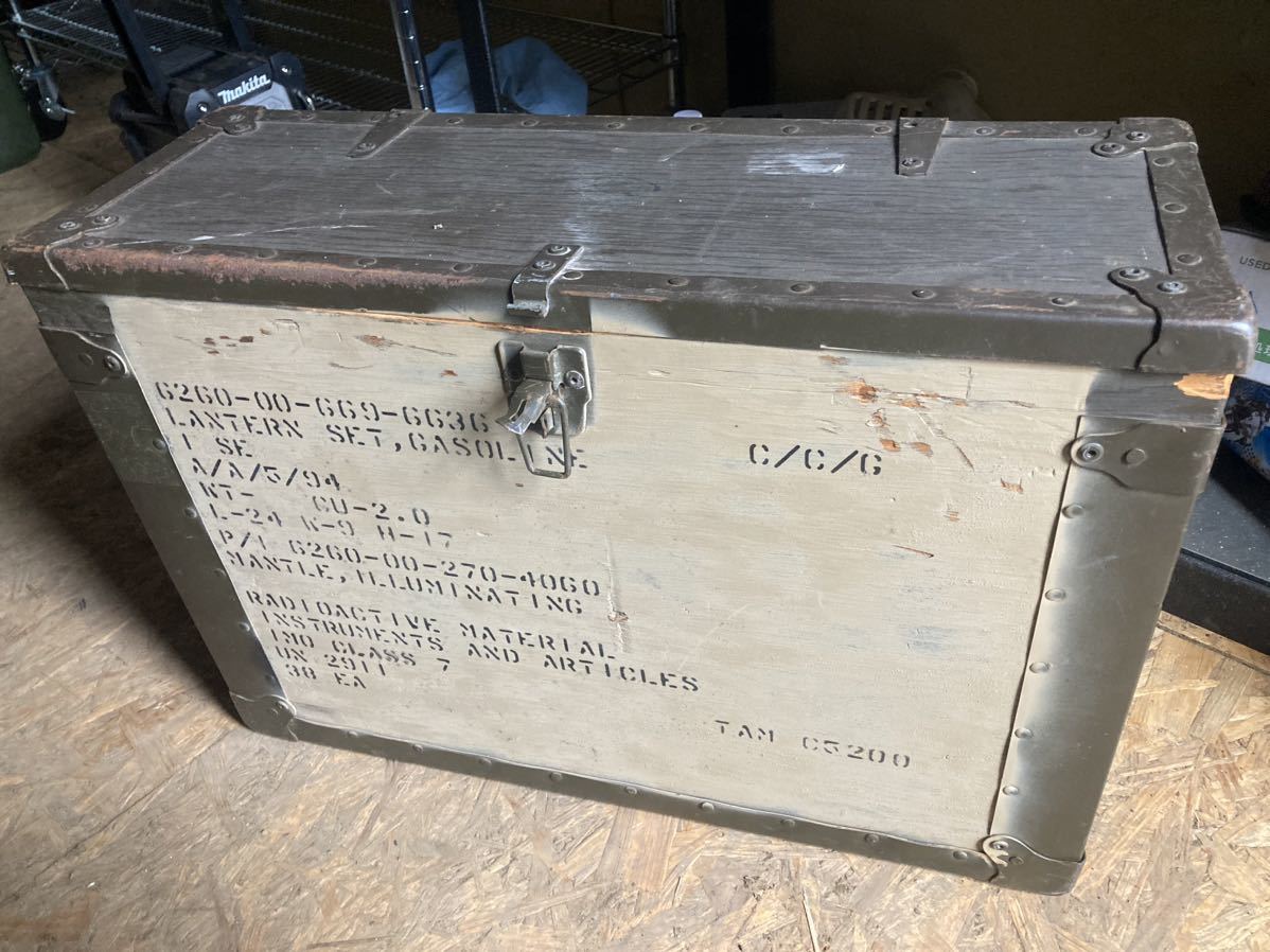 SMP ミリタリーランタン ボックス 収納 ケース 米軍 ビンテージ SMP ミリタリーランタン ボックス 収納 ケース 米軍 ビンテージ