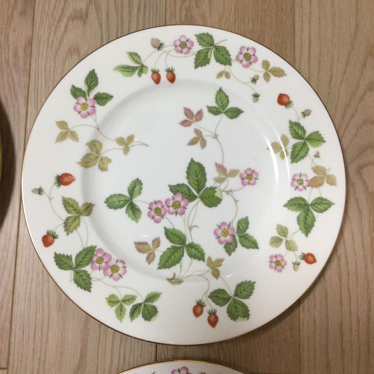 最適な材料 ウェッジウッド ワイルドストロベリー 27cm 【WEDGWOOD