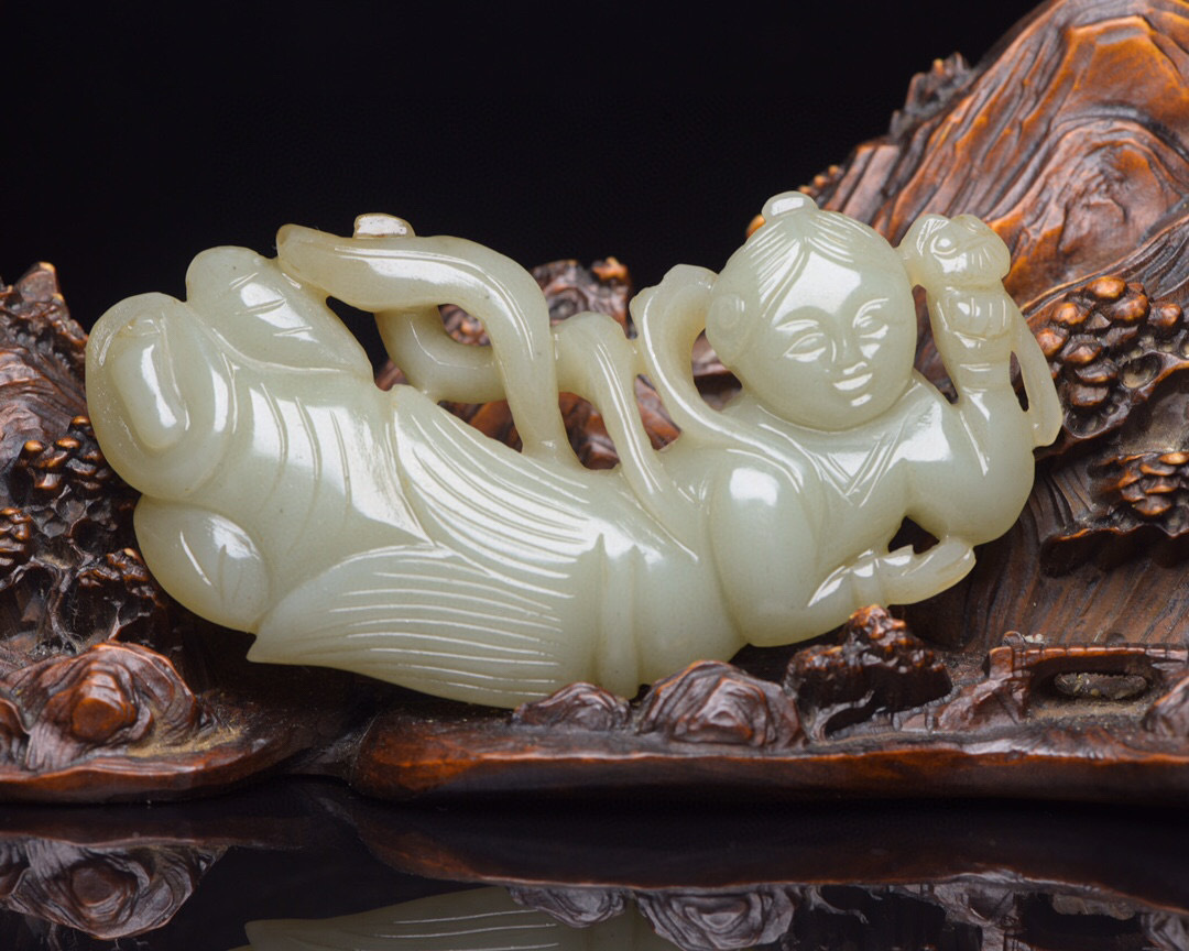 古寶奇蔵】和田玉製・細密彫・飛天・置物・賞物・中国時代美術021562