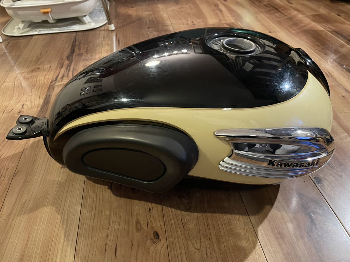 w650 純正タンク コック付き-
