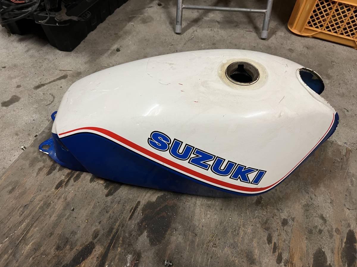 GSX400F ガソリンタンク SUZUKI スズキ-