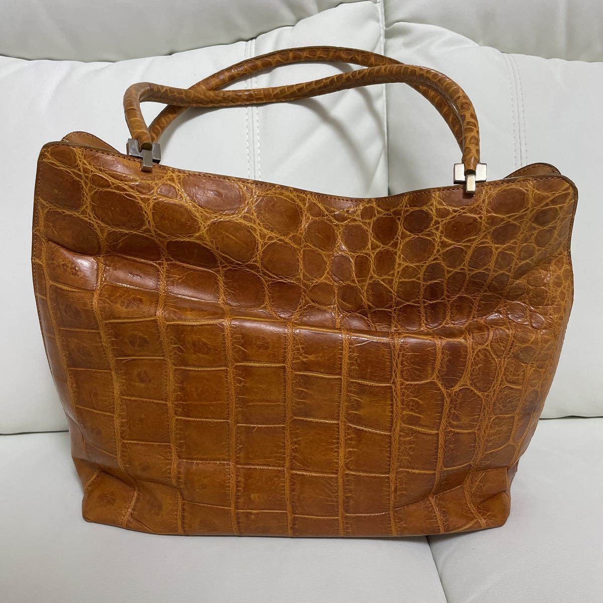 新品未使用 PURE MAURO GOVERNA マウロゴヴェルナ 本革 新品未使用 PURE MAURO GOVERNA マウロゴヴェルナ 本革