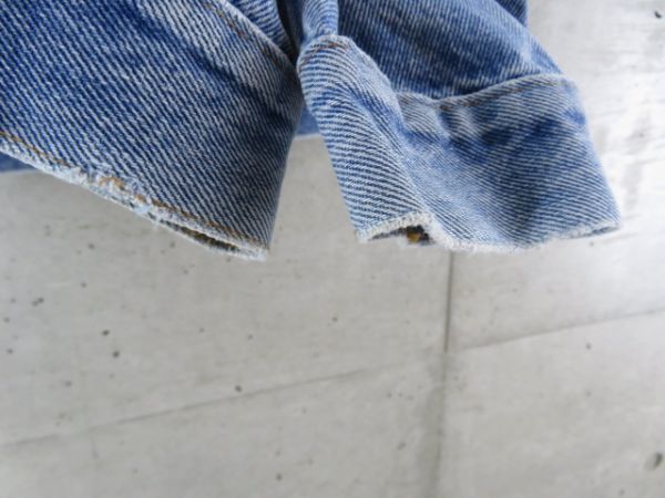 008c180◆ヴィンテージ◆米国製◆Levi's リーバイス 3rd サード デニムジャケット Gジャン L/ジージャン/デニムパンツ/アメリカ製/USA古着_スレありです