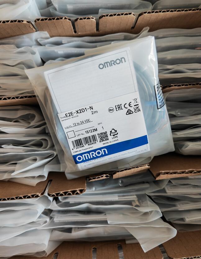 10個セット 【送料無料】 新品 OMRON E2E-X2D1-N 2M ６ヶ月保証_画像1
