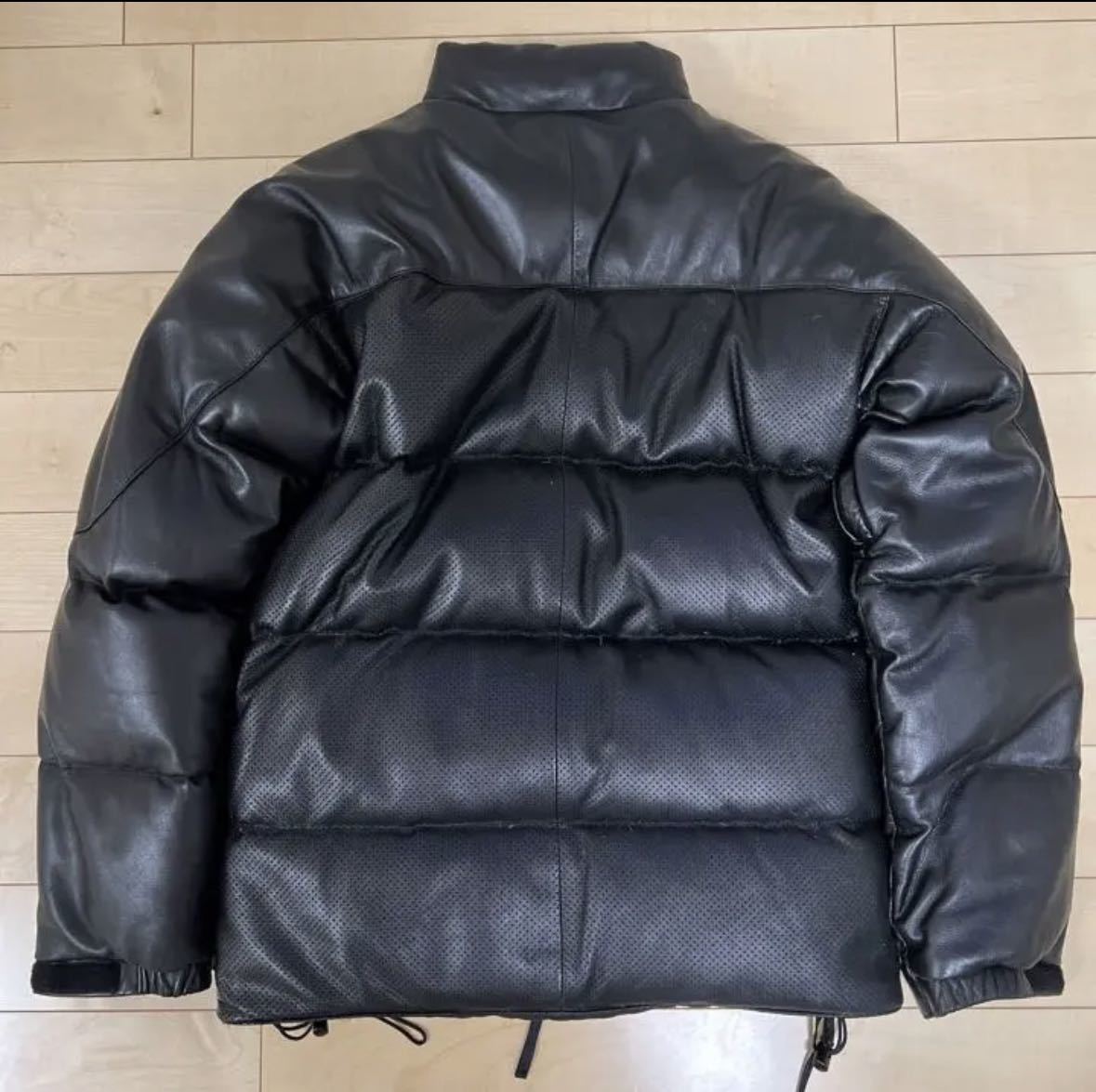 MOREABOUTLESS ×グッドイナフ シープスキン パンチングレザーダウン