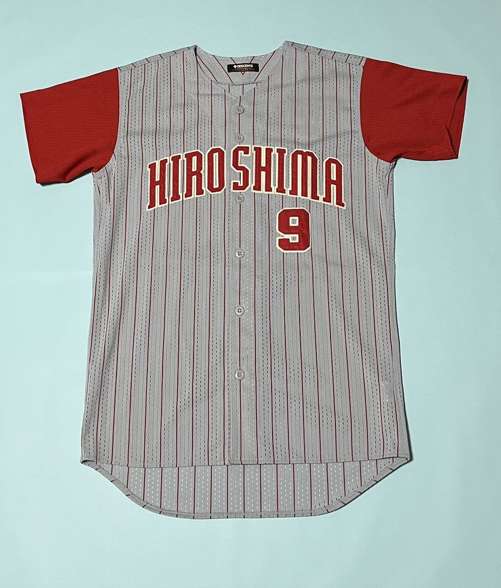 送料無料 即決 広島東洋カープ 緒方孝市選手ユニフォーム 2002 送料無料 即決 広島東洋カープ 緒方孝市選手ユニフォーム 2002