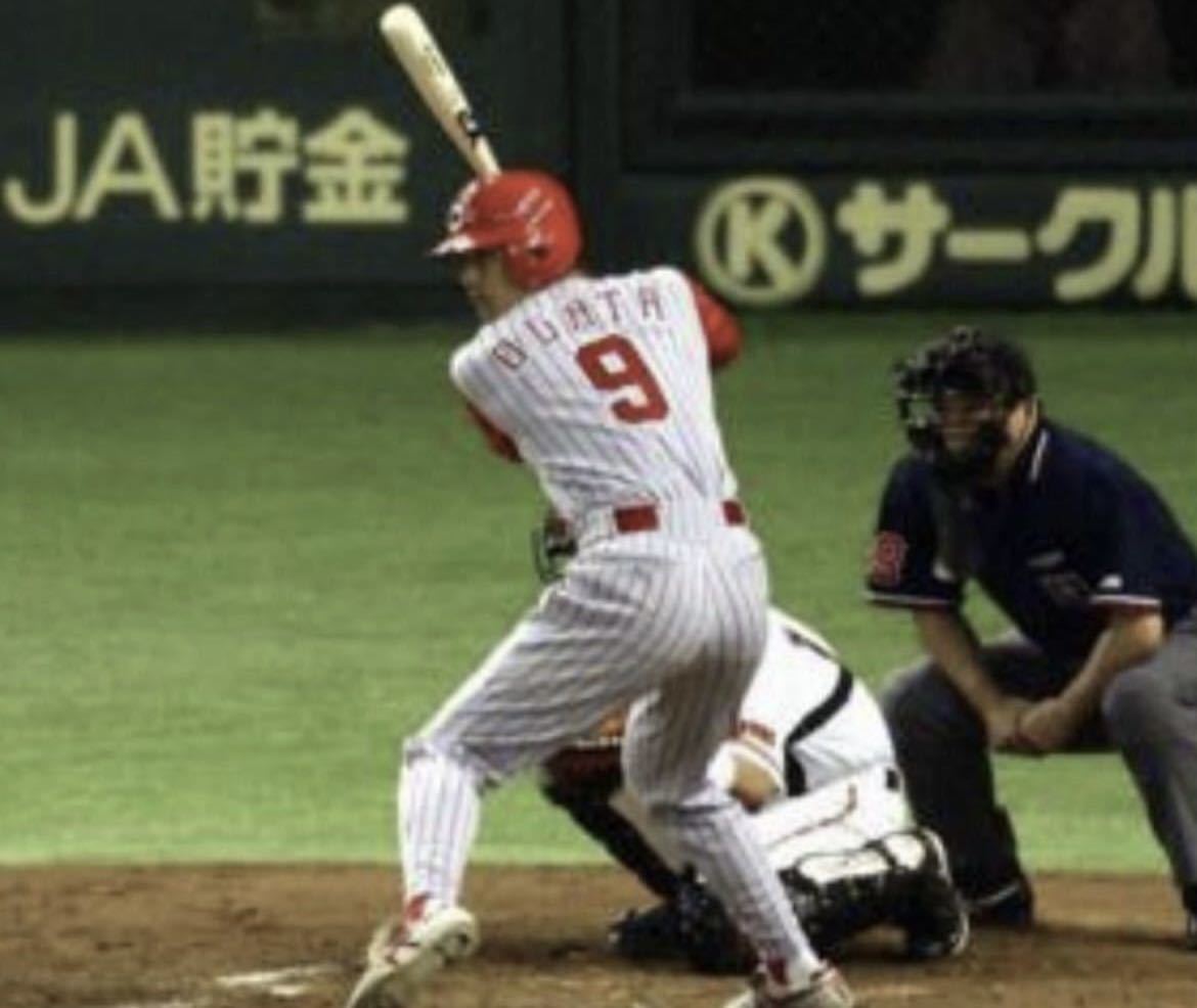 送料無料 即決 広島東洋カープ 緒方孝市選手ユニフォーム 2002 送料無料 即決 広島東洋カープ 緒方孝市選手ユニフォーム 2002