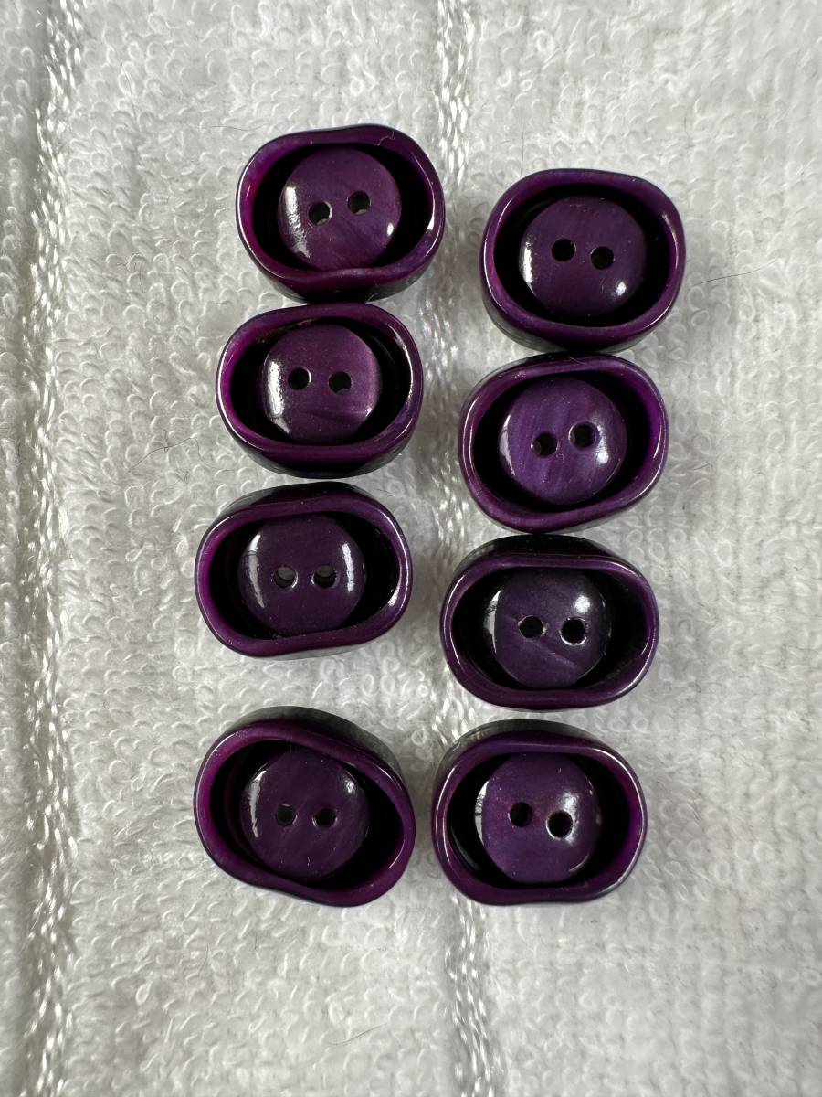 3789　約13㍉ x 14.５㍉　紫系　 ボタン ８個セット　ビンテージ　 未使用品　手芸　裁縫　ハンドメイド　DIY　リメイク_画像1