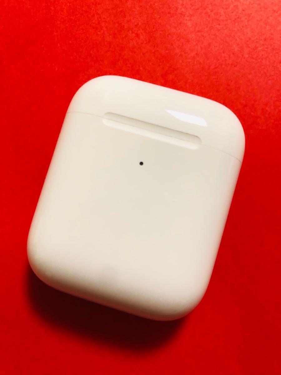 第二世代 ワイヤレス充電ケース 正規品 エアーポッズ 充電器 AirPods Apple｜PayPayフリマ