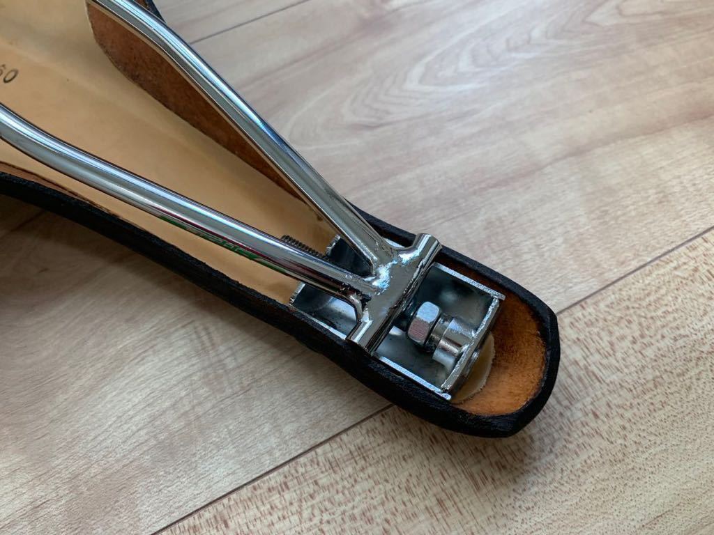 レッパー社(Lepper)ボイジャー(Voyager) 革サドル 希少品 Yahoo!オークション - Lepper Voyager サドル モールトン