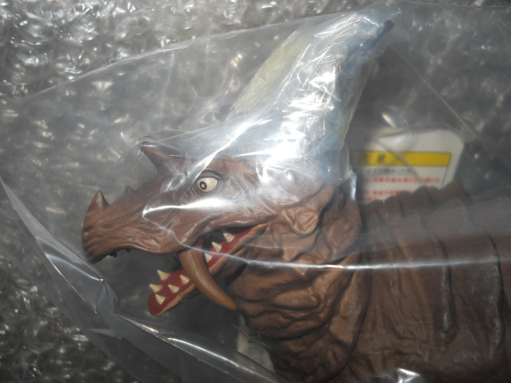 公式】 即決 バンダイ 5000 ウルトラ大怪獣シリーズ パゴス プレミアム