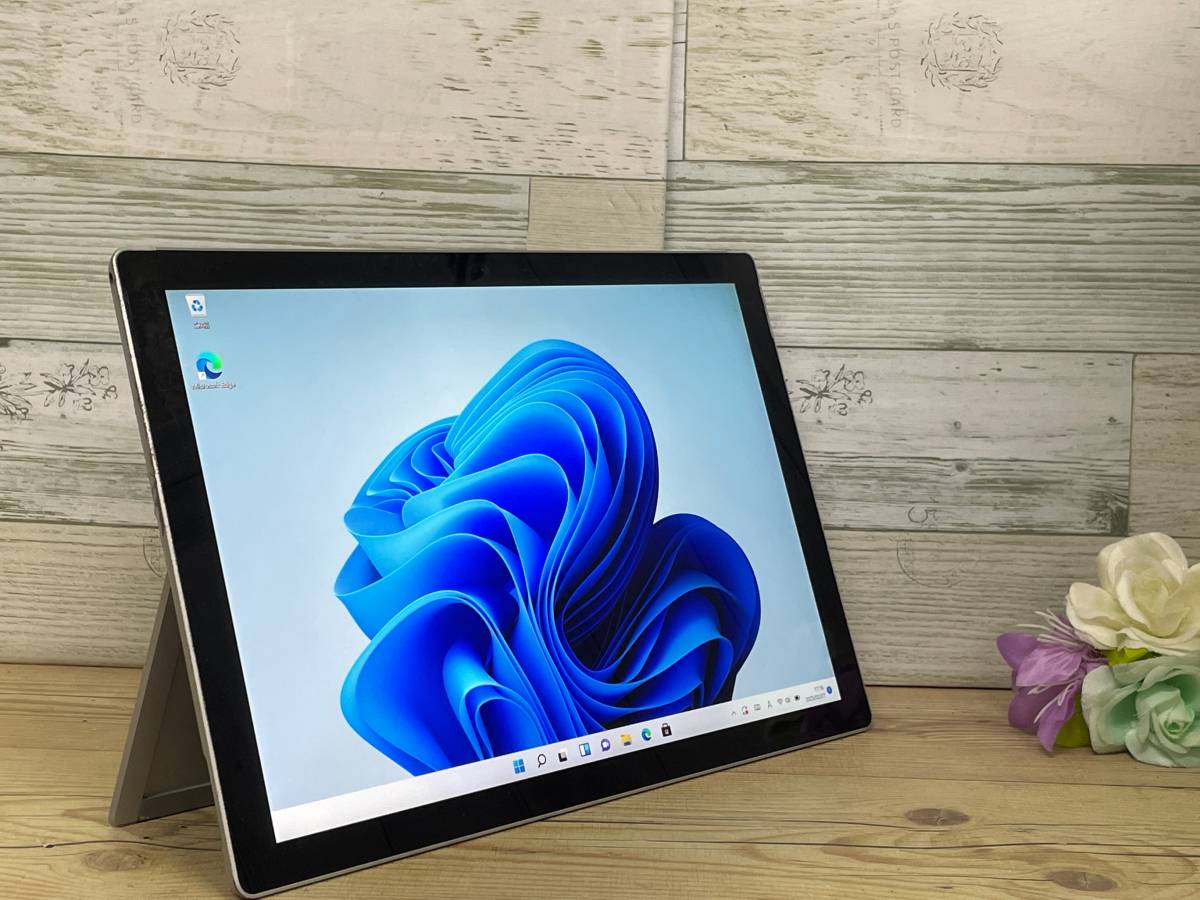 Microsoft Surface Pro 5 (2017)[Core i5 7300U 2.6GHz/RAM:8GB/SSD