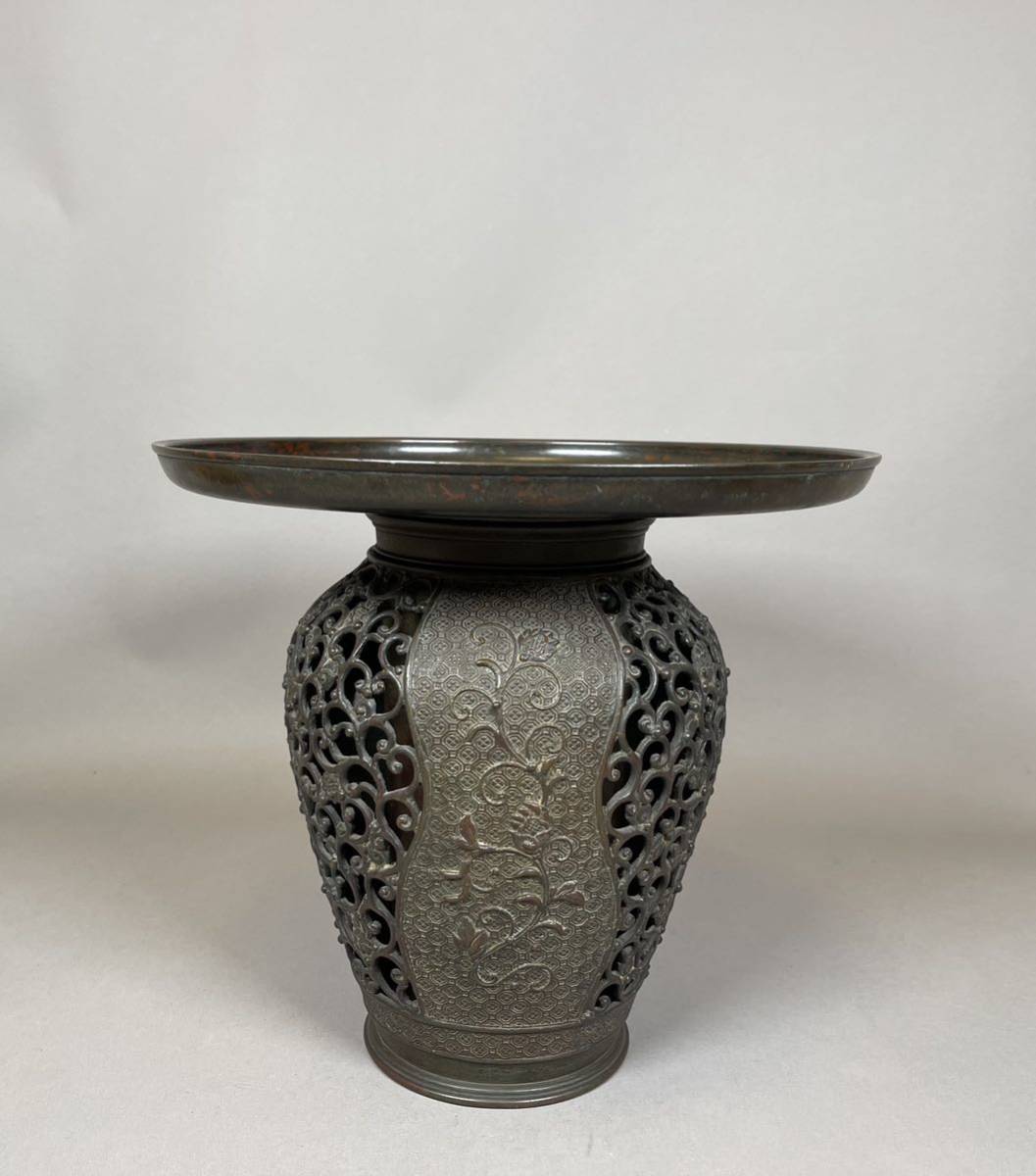 超絶技巧時代物【光斎謹製】銅製古銅唐草透彫文銅鏤空纏枝花卉紋花瓶花