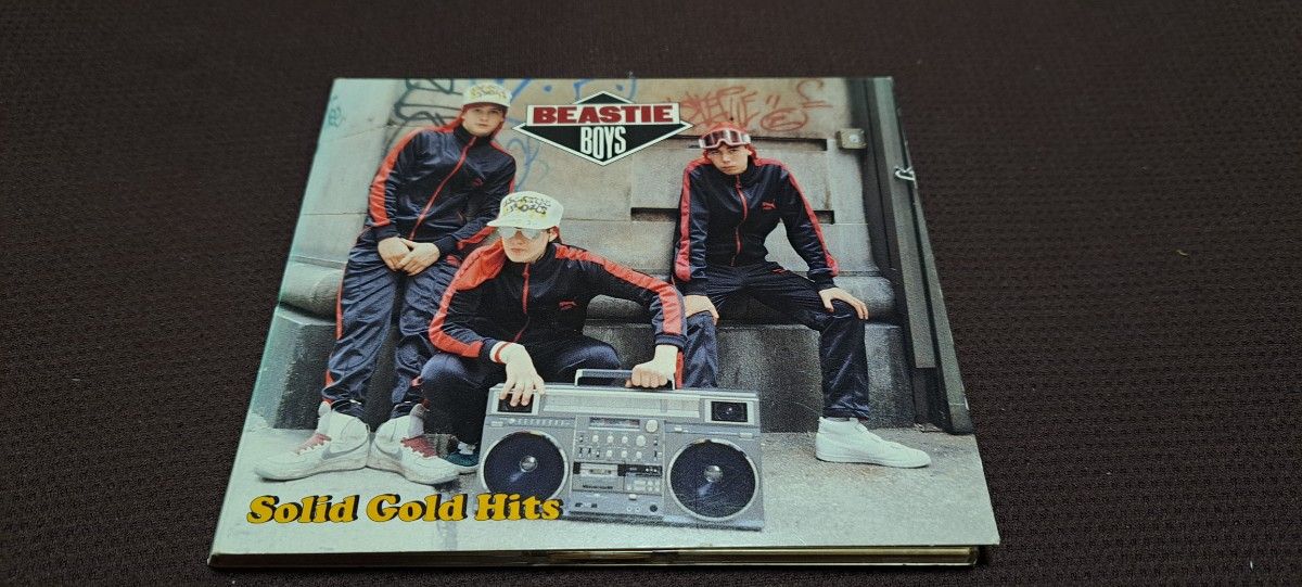 Solid Gold Hits/ビースティ・ボーイズ ベストアルバム｜PayPayフリマ