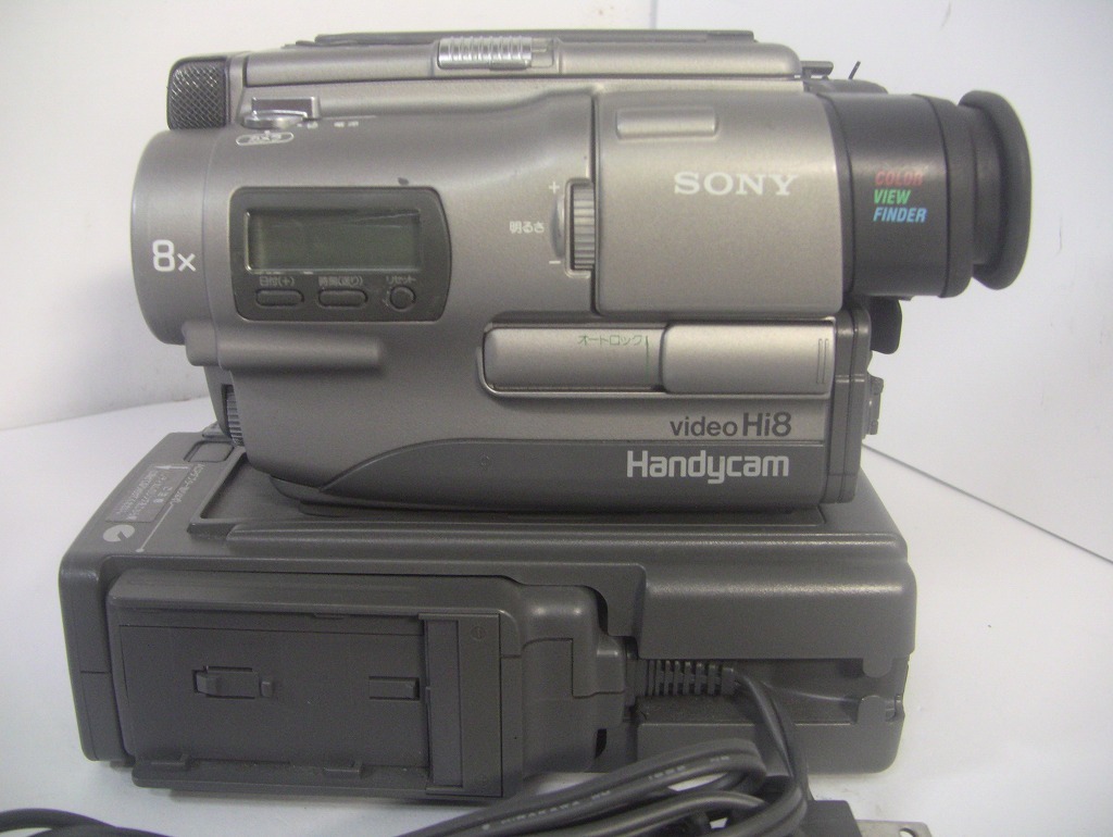 8mmテープ再生できます SONY Hi8ビデオカメラ CCD-TR1 ダビング 8mmテープ再生できます SONY Hi8ビデオカメラ CCD-TR1 ダビング