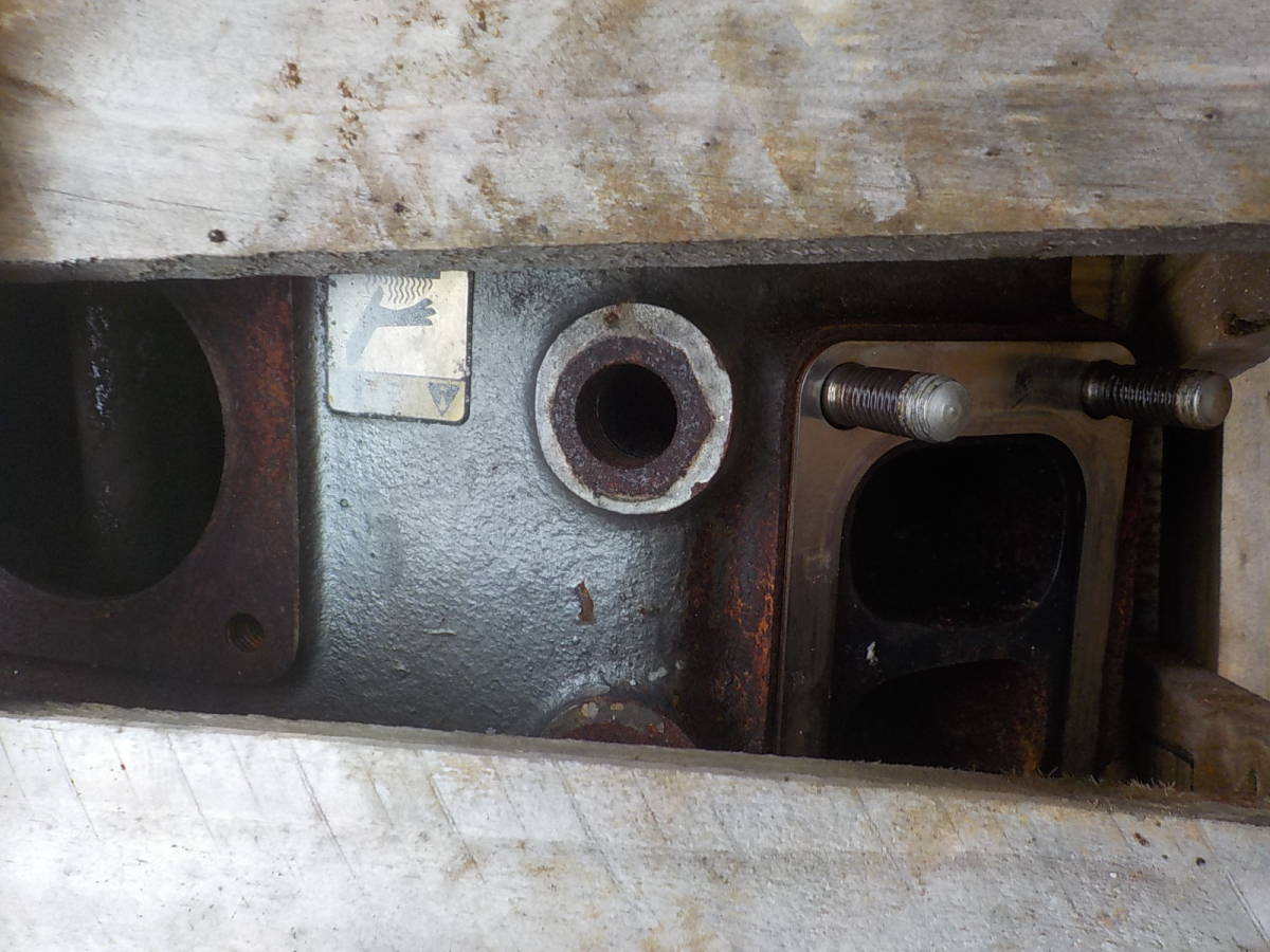 13930円 船内機の部品 YANMAR D5 タイプマニフォールド中古交換 13930円 船内機の部品 YANMAR D5 タイプマニフォールド中古交換