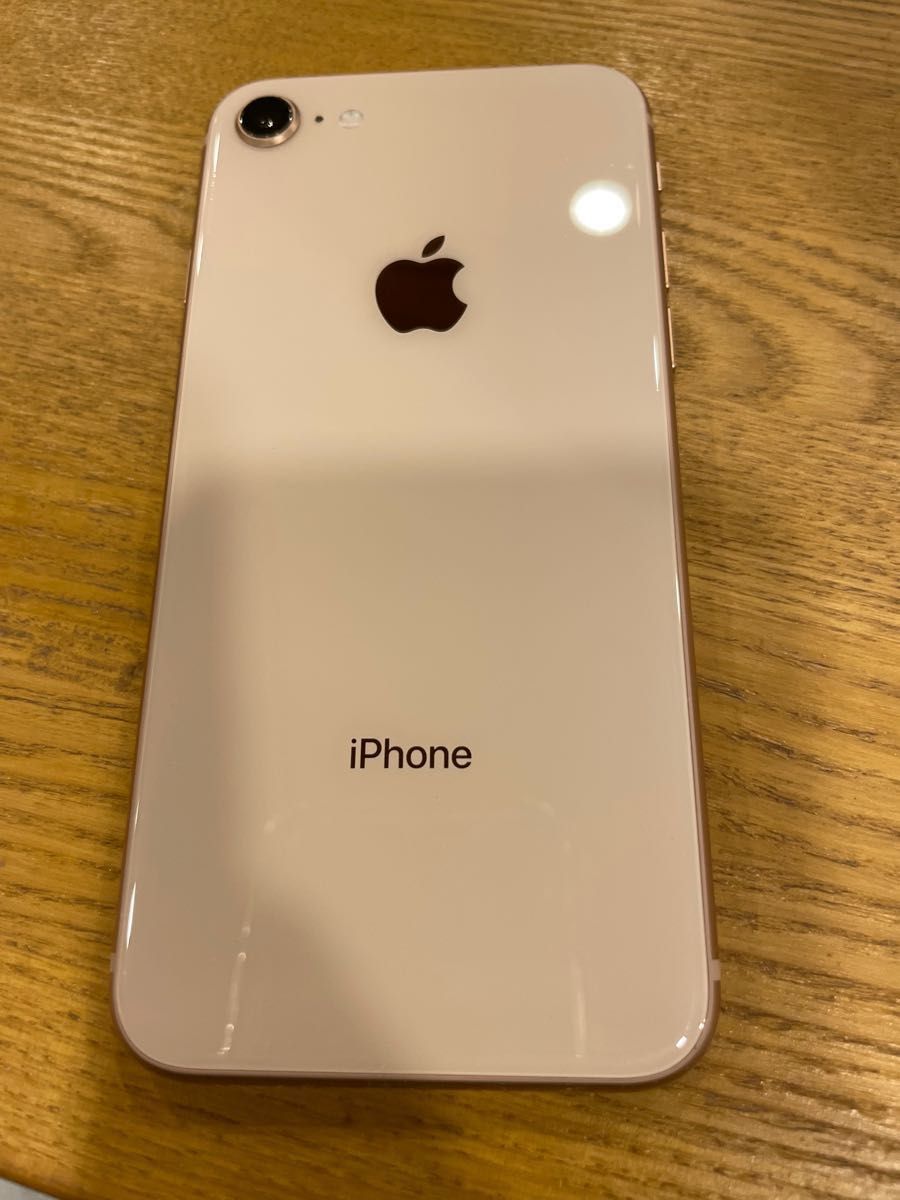 iPhone8 64g SIMロック解除済　バッテリー100% 美品