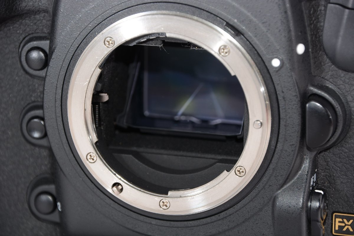 【外観特上級】Nikon デジタル一眼レフカメラ D5 (XQD-Type)_画像5