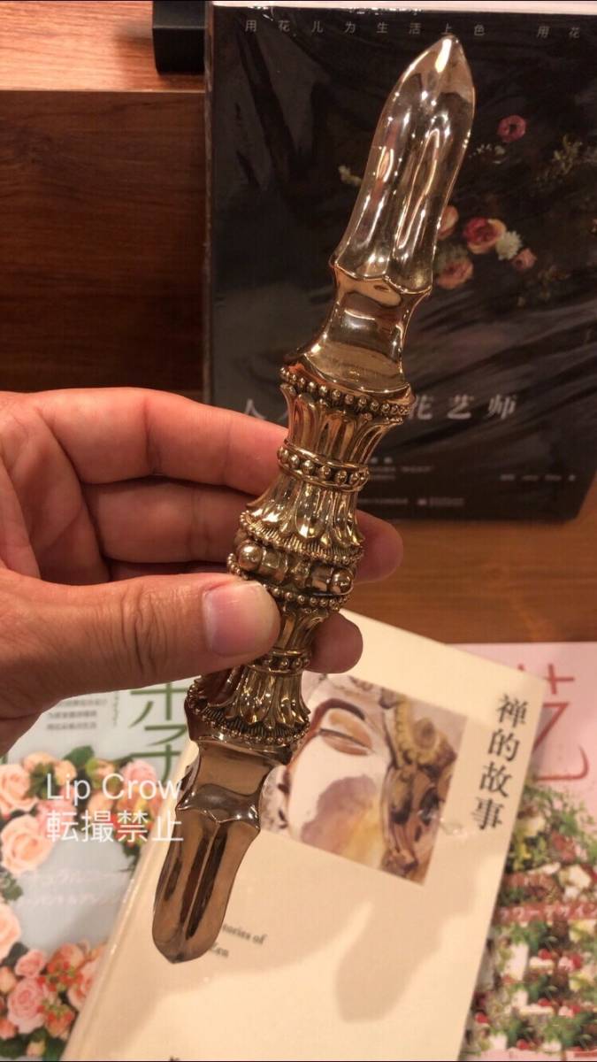 【2022 新作】 特売 密教法具 寺院用仏具 四大明王 23cm 磨き仕上げ 金剛杵 独鈷杵 真鍮製 仏具一般 【2022 新作】 特売 密教法具 寺院用仏具 四大明王 23cm 磨き仕上げ 金剛杵 独鈷杵 真鍮製 仏具一般