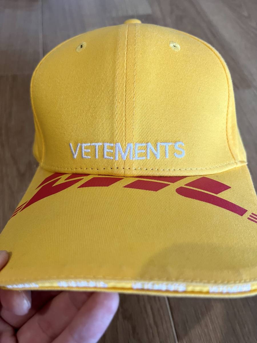 2023特価】 Balenciaga - vetements ヴェトモン dhl DHL コラボ