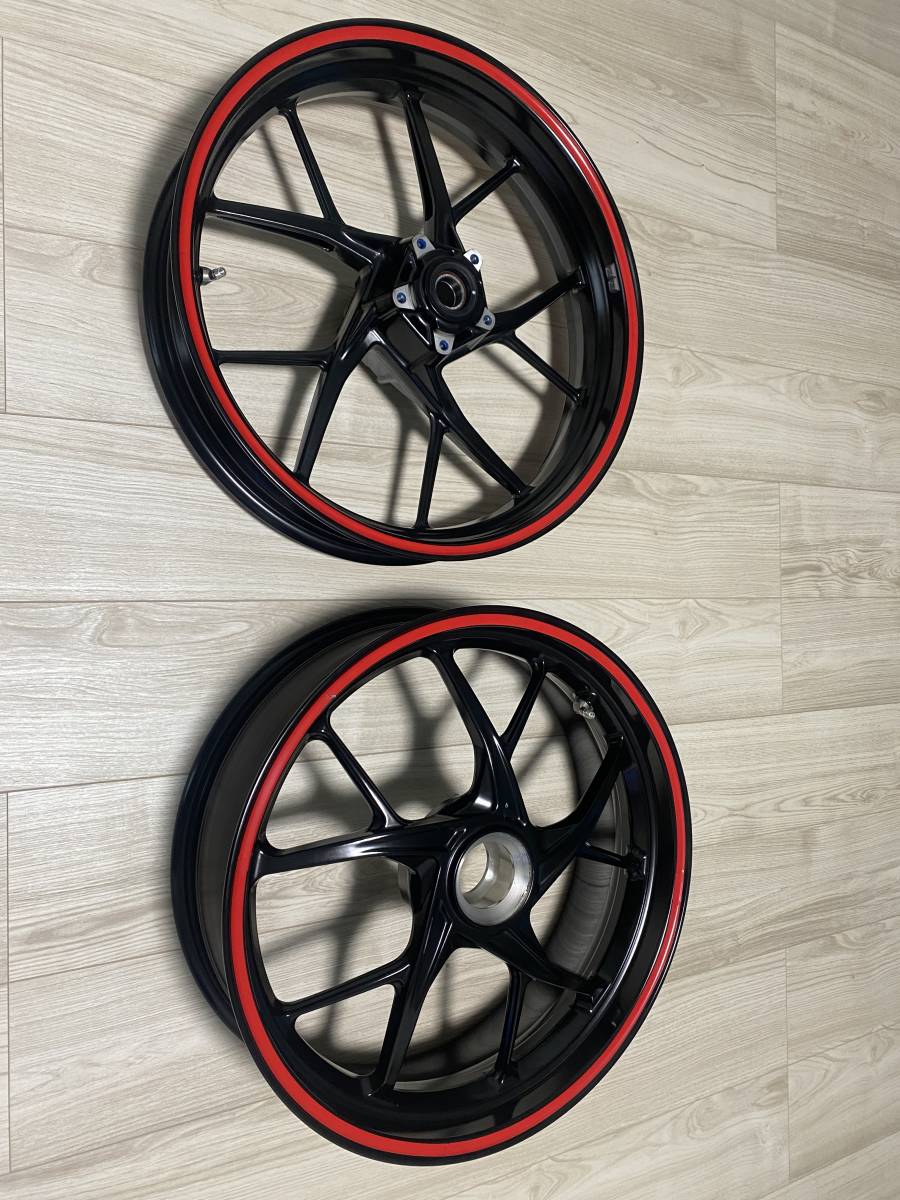 いラインアップ PanigaleパニガーレV2純正ホイール前後セット