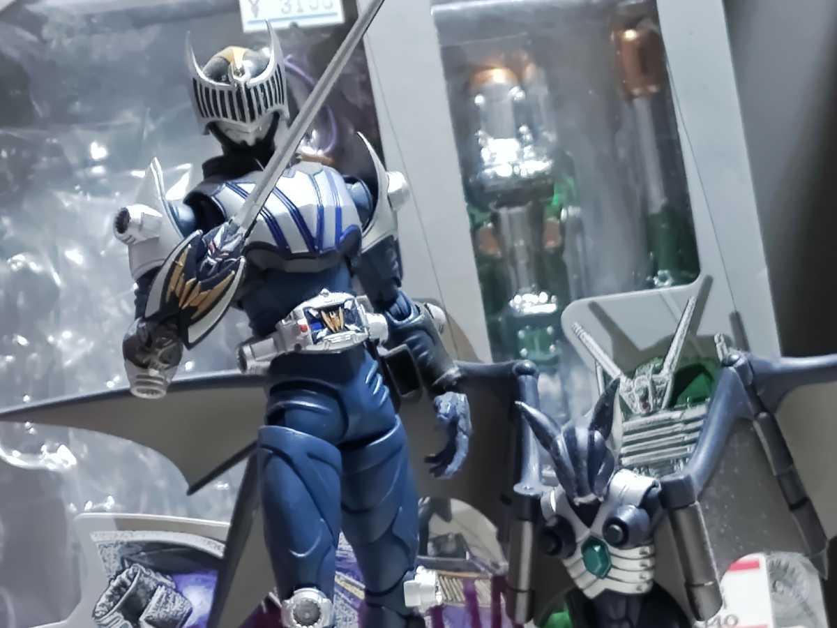 バンダイ S.H.フィギュアーツ 仮面ライダー龍騎ナイト ゾルダ 王蛇 オルタナティブ・ゼロ セット 須賀貴匡 松田悟志 小田井涼平 萩野崇_画像3