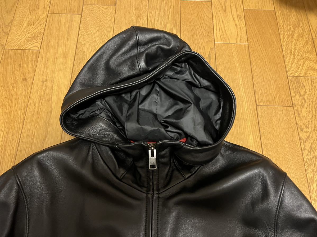 美品 Psycho Bunnyエンボスロゴ フーデットレザーブルゾンSサイズ 美品 Psycho Bunnyエンボスロゴ フーデットレザーブルゾンSサイズ