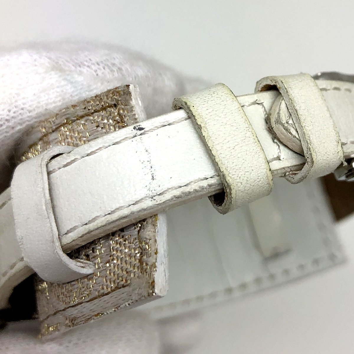Christian Dior クリスチャンディオール 【4375D】 クォーツ時計 D104-100 シルバー シルバー文字盤 レディース 腕時計 レザーベルト_画像6