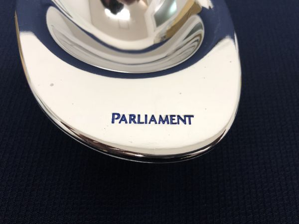  unused goods *PARLIAMENT ashtray made of metal ash - tray control 1802 H-7