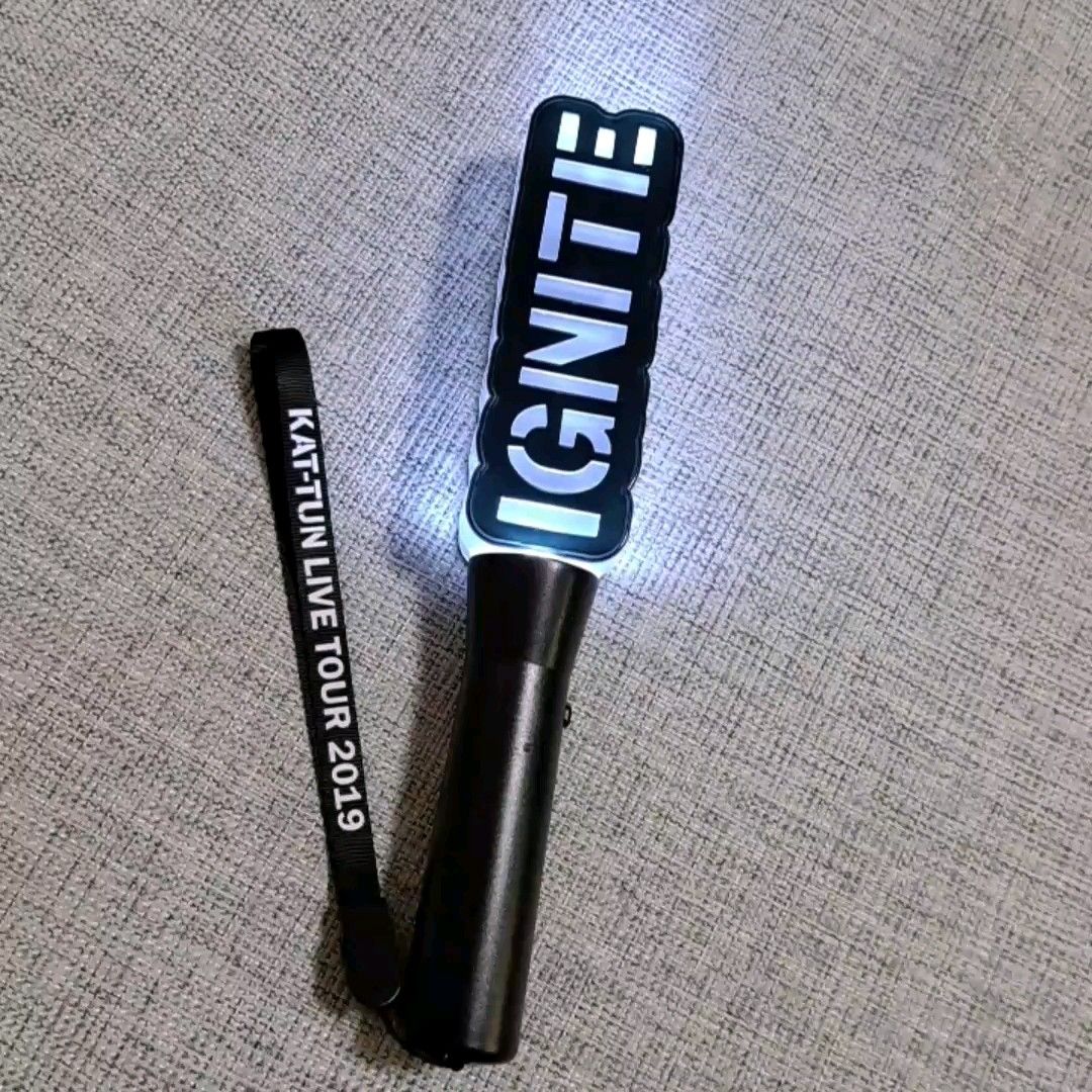 KAT-TUN IGNITEペンライト