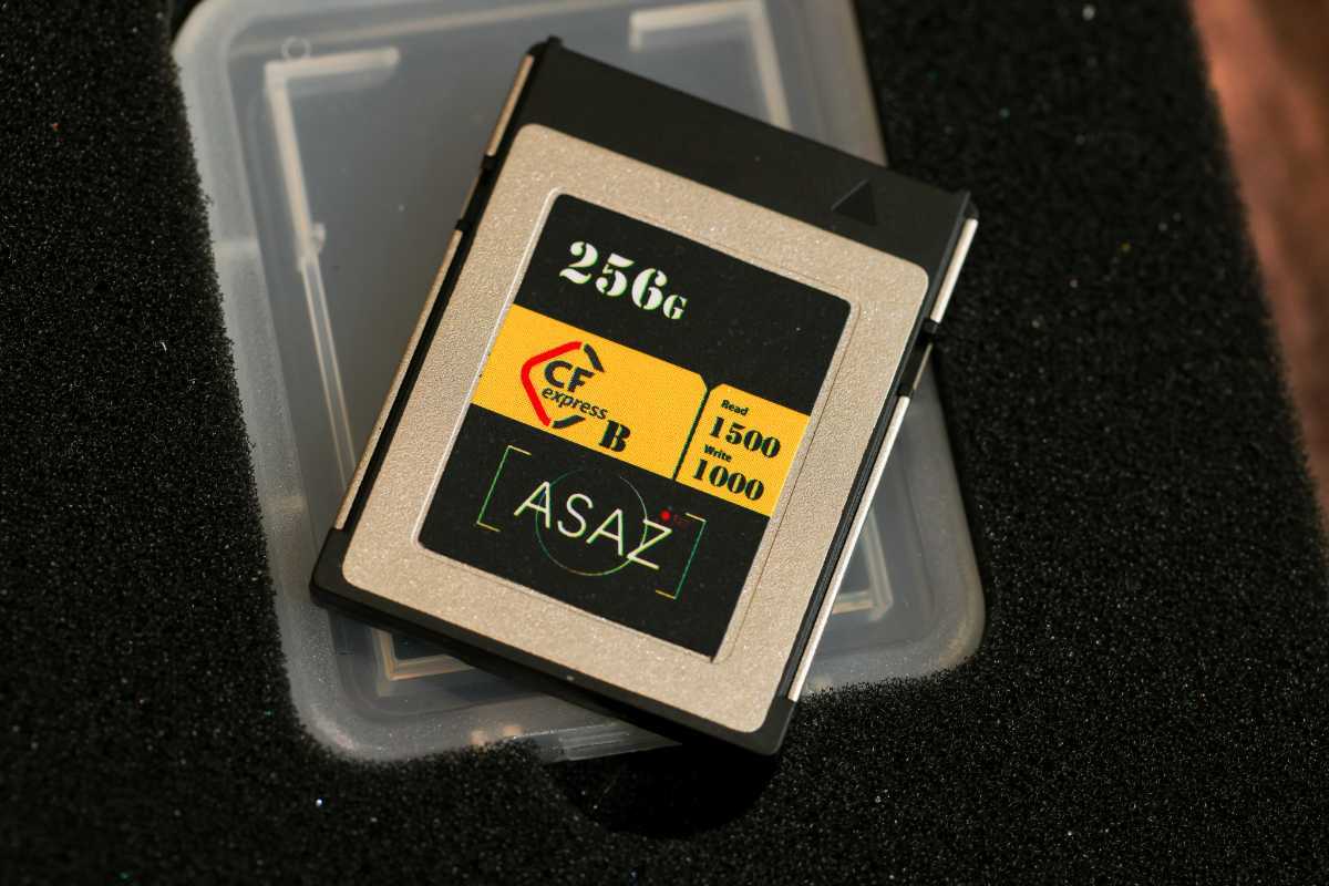 CFexpress Type B 256GB /8K 6K 4K録画対応(ミラーレス一眼)|売買され ...