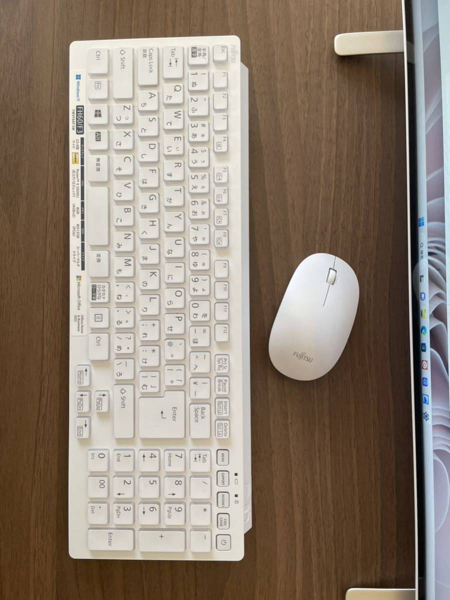富士通 デスクトップパソコン ESPRIMO 一体型 FMVF60F3W ホワイト 23.8