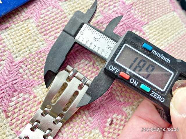 デッドストック5 新品 セイコー5スポーツ 純正ステンレスブレス ラグ幅