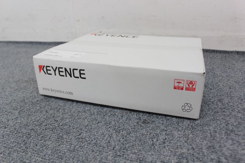 20521B1813)新品未開封 キーエンス KEYENCE 12型タッチパネル 20521B1813)新品未開封 キーエンス KEYENCE 12型タッチパネル