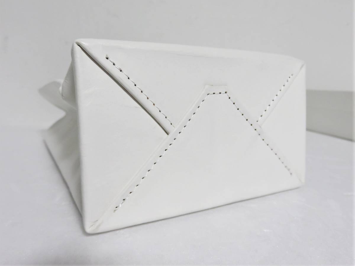 送料無料 UNKNOWN PRODUCTS Leather Paper Bag ホワイト 日本製 アンノウン プロダクツ レザー ペーパー バッグ  トートバッグ | mg.tsarabika.com