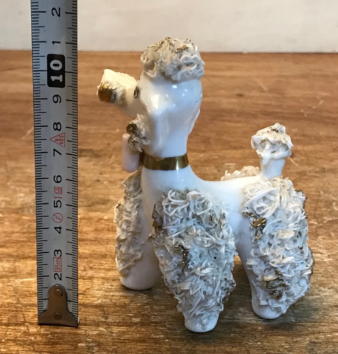 CC-8828 ■送料無料■ プードル 犬 リボン 陶磁器 陶器 彫刻 洋風 インテリア 置物 アンティーク 142g /くGOら_画像4
