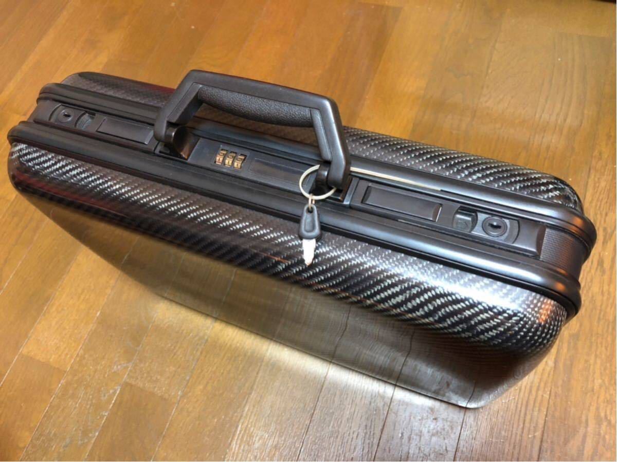 新品ステルスカーボンアタッシュケース | paradaabogados.com