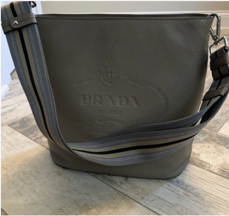 最高級のスーパー 新品未使用 プラダ PRADA SECCHIELLO ショルダー