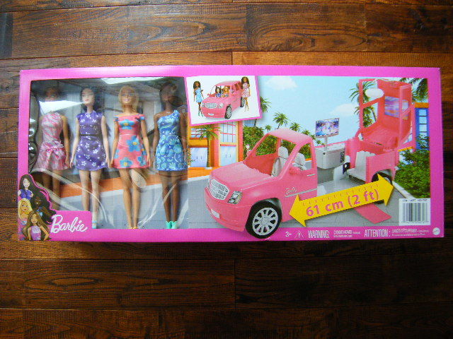 稀少 Barbie/バービー SUV　ドール　パーティーパーティースタイル4体のお人形　セット　リモ　BARBIE FAB FRIENDSLIMO　3才以上